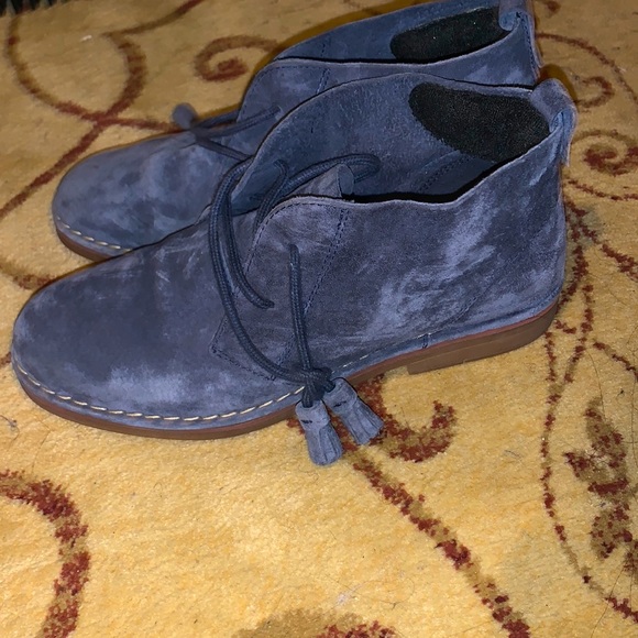 Hush puppy boots - Picture 1 of 2